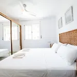 Vistamar, 3 Bedroom Apartment 50 Meters From The Beach