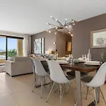 Vivi Homes - Elisa