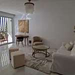 Polo Apartments 4E Jacaranda