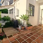 4 Bed House With Pool Walk To Puerto Banus Fast Internet