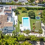 Stunning 6-Bedroom Villa In Guadalmina Baja