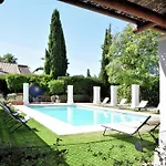 Luxurious Villa In Marbella With Swimming Pool