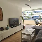 Room With Private Bathroom In Shared Apartment