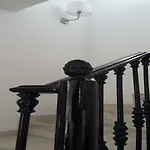 Sunny And Spacious Apartment With Own Entrance To Pool