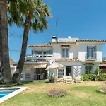 Marbella Center Villa By Dahlia Group