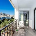 By Riva - Contemporary 1 Bedroom Luxury Apt inside Puerto Banus