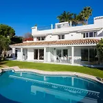 Family Villa Altos Reales Marbella