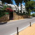 Charming 2 Bedroom Trocadero Arena Area