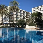 Skol 927A - Beachfront Central Luxury Penthouse