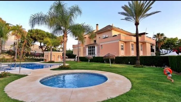 Jardines De Lunamar