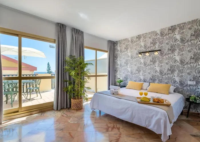 Queen Marbella - Romana Playa