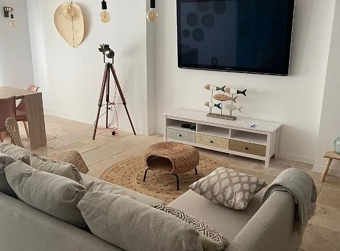 Luxurious, Confy & Sunny In The Hearth Of Puerto Banus Marina
