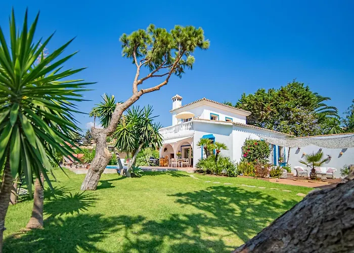 Casa Linda Great Located Beach House In Marbella