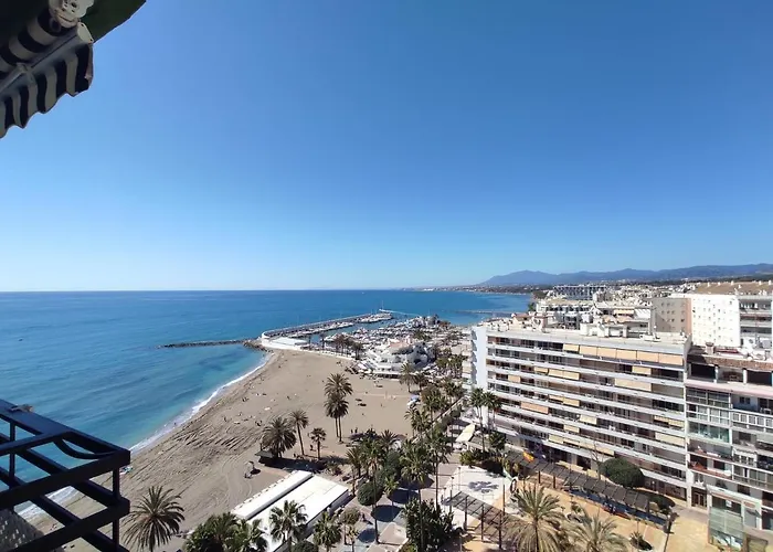 Apartamento En Primera Linea De Playa A - Marbella Centro