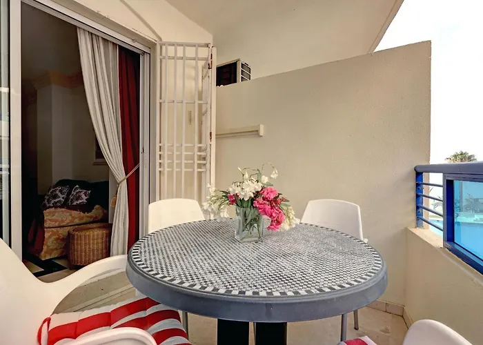 First Line Beach Apartment