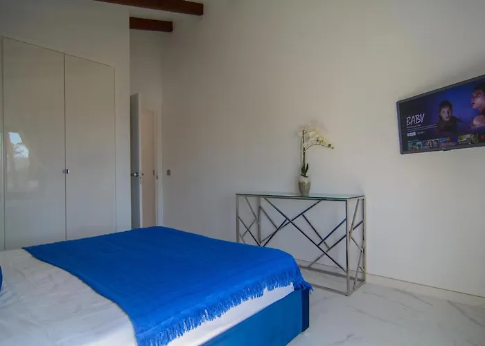 Las Chapas Playa Refurbished Beach Villa