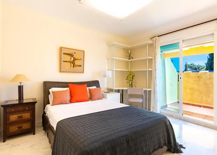 Bahia De Marbella - 3 Bedroom Beach Apartment With Sea View