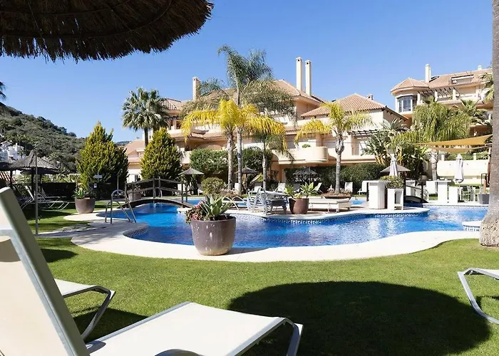 Stunning 2 Bedroom Apartment In Aloha Hill Club