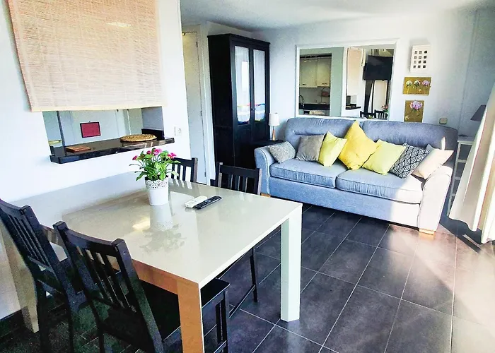 Skol 316. Attractive 1 Bedroom Duplex Apartment With Sea View In Skol Marbella.