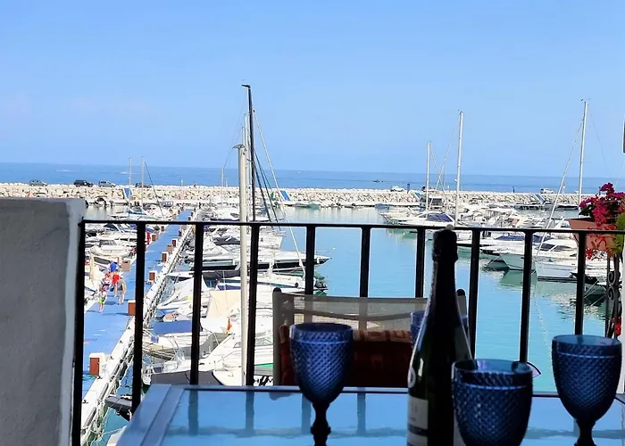 2 Bedroom Frontline Puerto Banus Best Views Rdr299