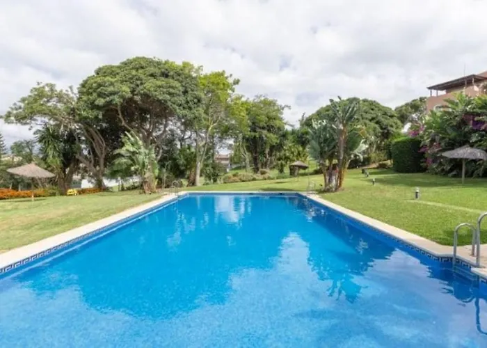 Apartamento Guadalmina con Piscina