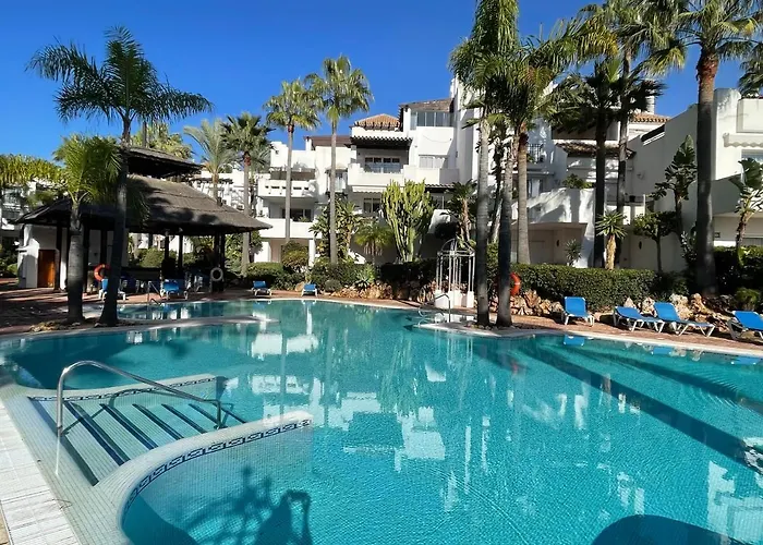 Cozy Apartments Near Puerto Banus