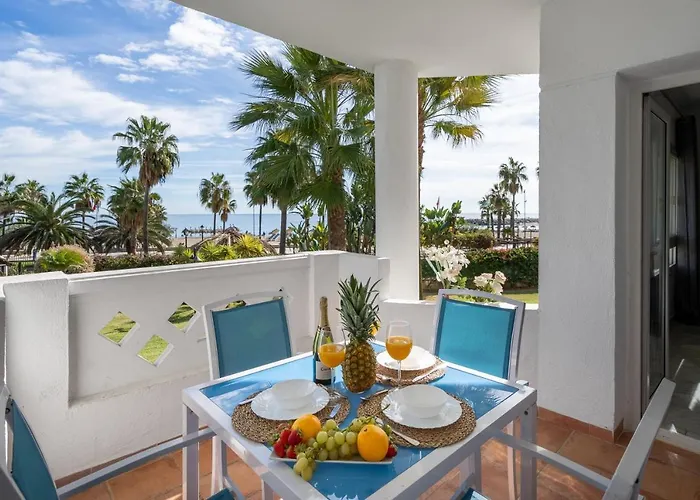 First Line Apartment In Puerto Banus