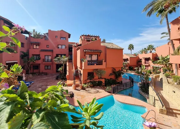 Luxury Apartment In Jardines De Don Carlos