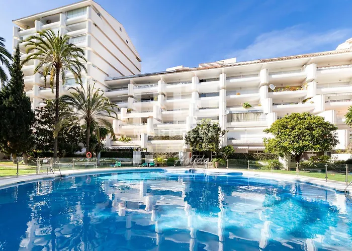 204 Luminoso Apto Marbella Centro Junto A La Playa
