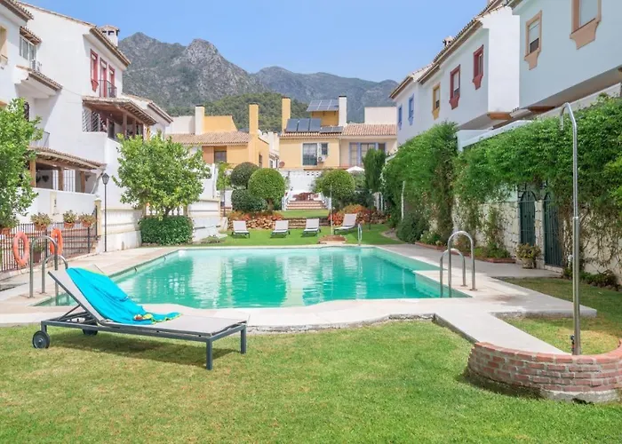 Luxury Delmare Marbella Pool Family Only