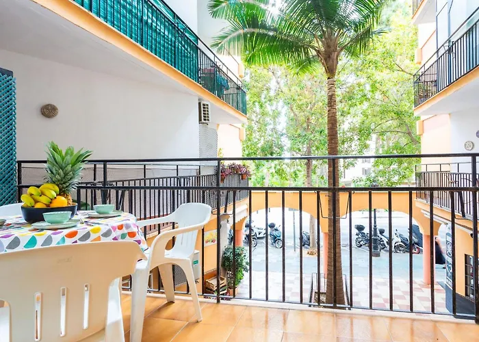 Stay In Heart Of Marbella Town On The Coast