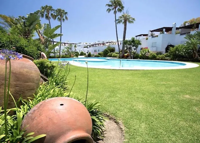 Escape To Serenity - 3 Bedroom Townhouse By The Sea!