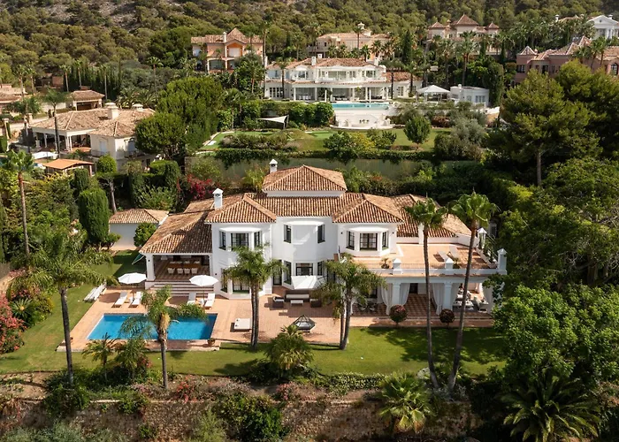 Villa Shakira, Sierra Blanca, Marbella