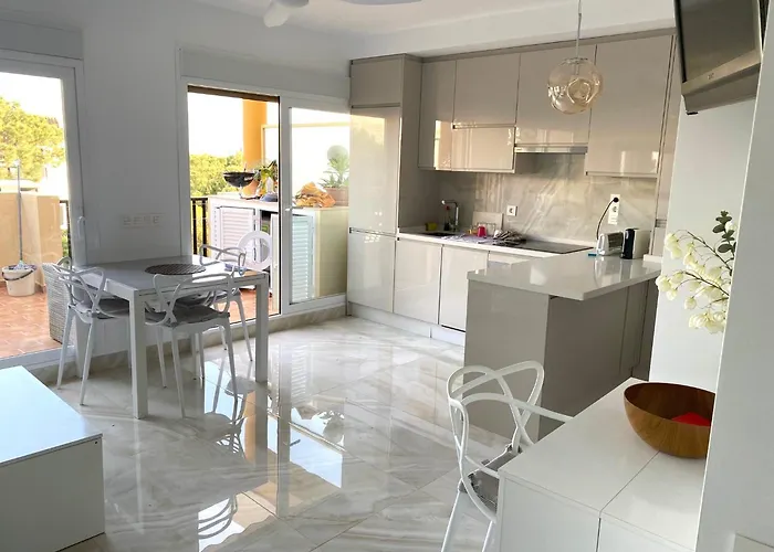 Marbella Beachfront Apartment Romana Playa Elviria