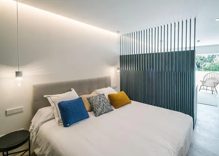 Puente Romano Beach Suites - Private Apartaments