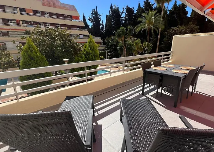 Apartamento Al Parque Marbella, Cerca De Mar Y Centro De Marbella