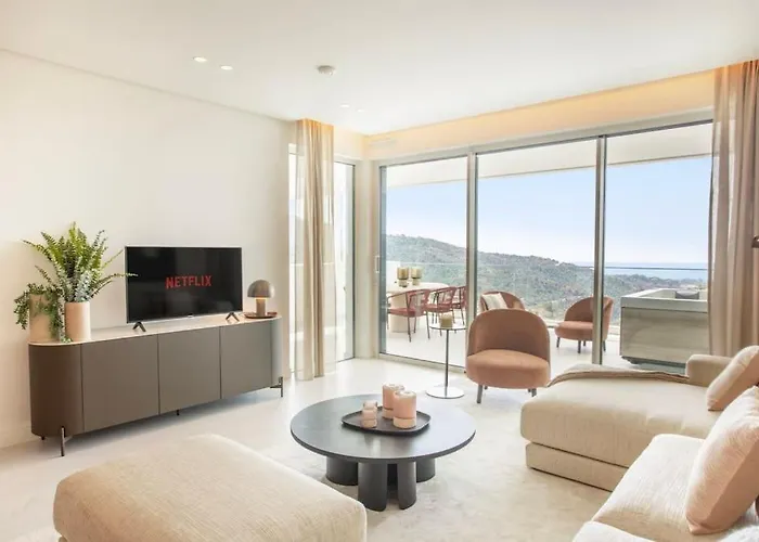 Luxury Apartment With Jacuzzi