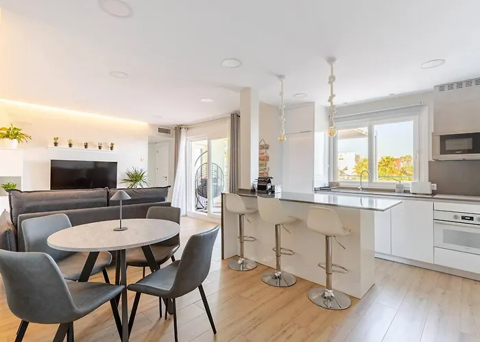 Apartamento En Banana Beach Junto Al Mar - Marbella