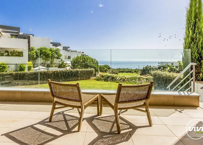 Vivi Homes - Casa Ferli Marbella Pool, Garden, Golf & Sea View