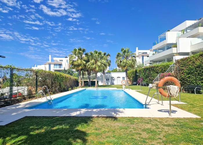 Luxury Ground Floor Apt - 300 M To Cabopino Golf