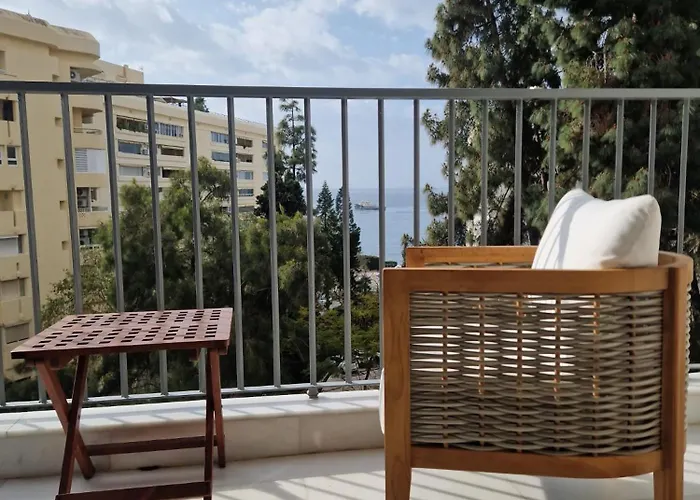 Polo Apartments 4E Jacaranda
