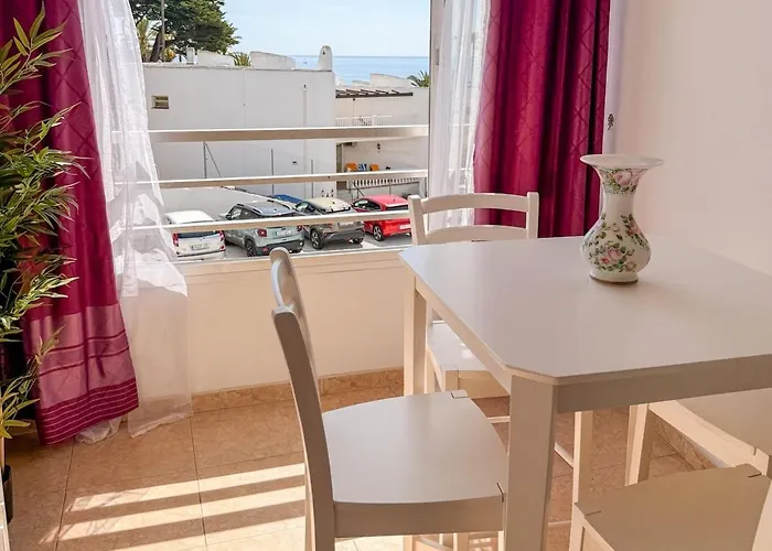 Casa La Luna- Beachfront 1Br With Sea Views