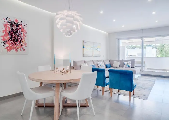 Exclusive Penthouse Walking Distance To Puerto Banus