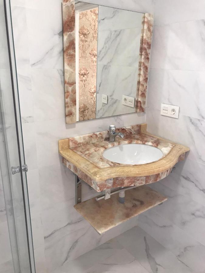 Selin Marbella