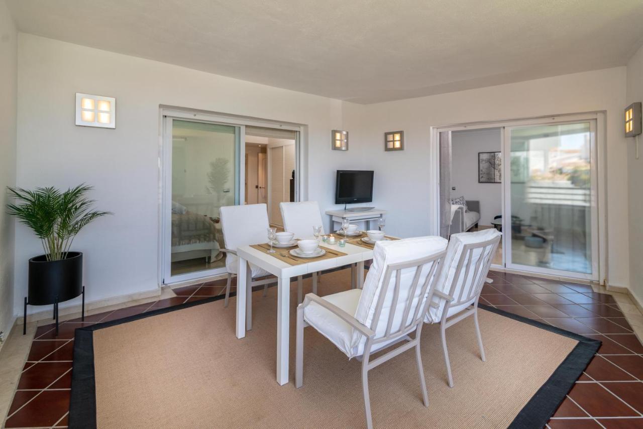 Apartment Vacation I Terrazas De Banus, Comfy And Stylish Apartment, Puerto Banus Marina, 24-7 Security *