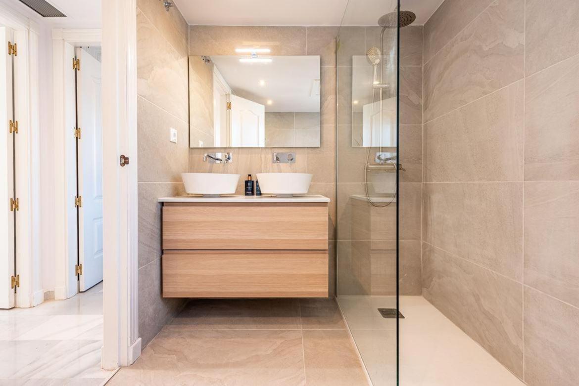 Naranjos New Scandinavian Style Duplex Penthouse Within Walking Distance To Puerto Banus Apartment *