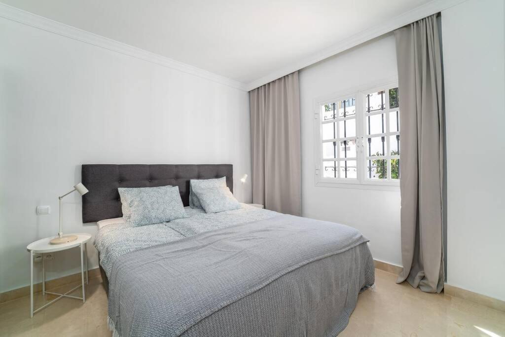 Apartamento Aloha Pueblo Beautiful With Roof-terrace Next To Aloha Golf *