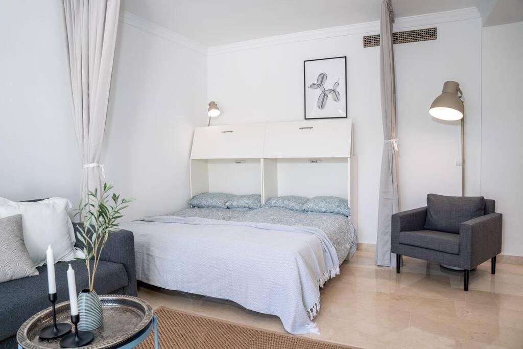 Apartamento Aloha Pueblo Beautiful With Roof-terrace Next To Aloha Golf *