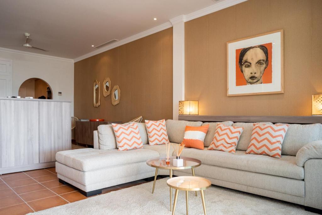 Luxe Del Golf - Brisas