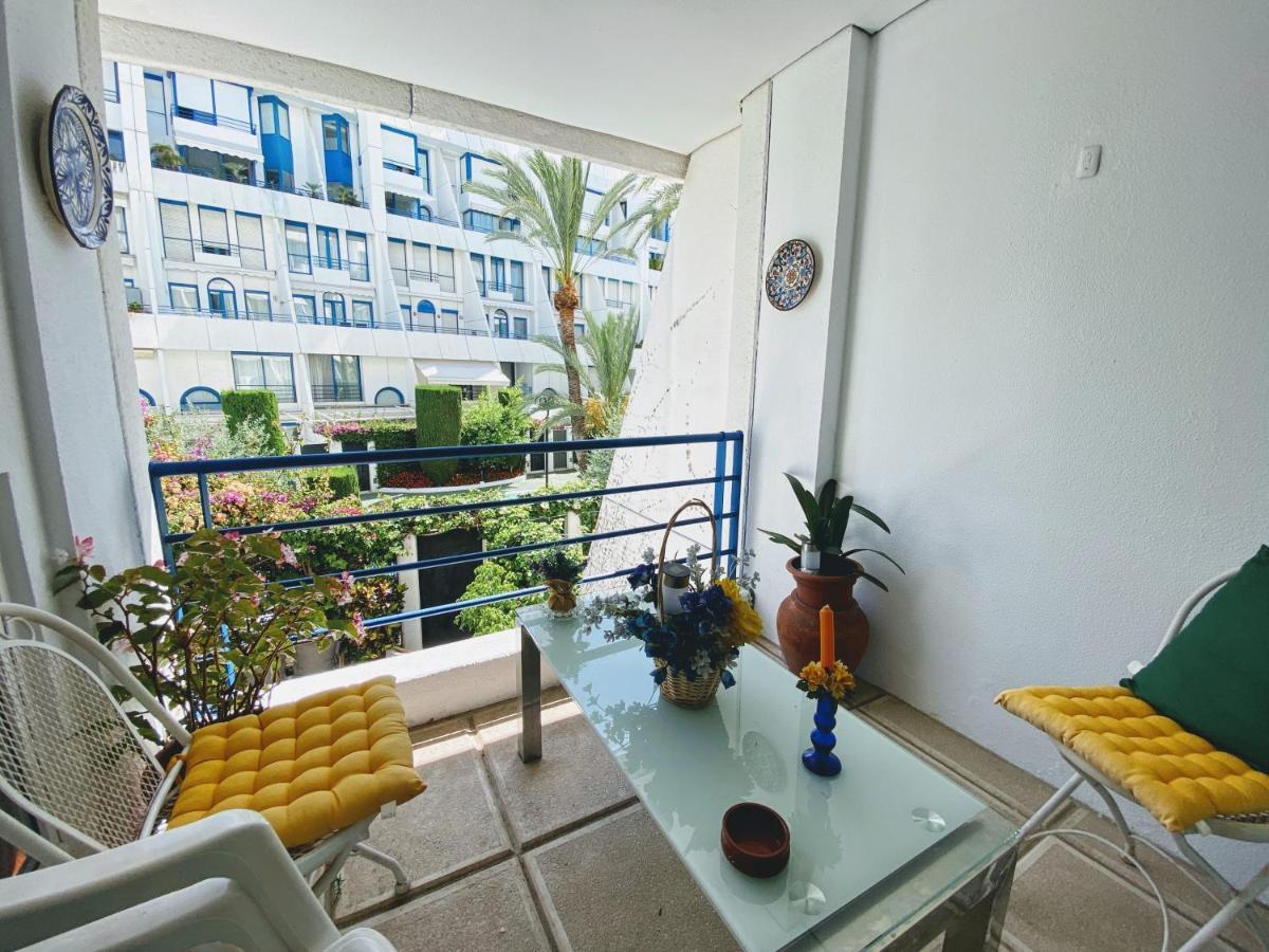 House - Eaw Homes Apartamento